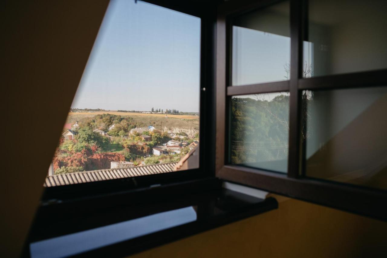 Джерело Kamyanets-Podilski Dış mekan fotoğraf